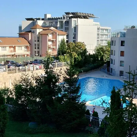 Apartment Sun Wave Near The Sea